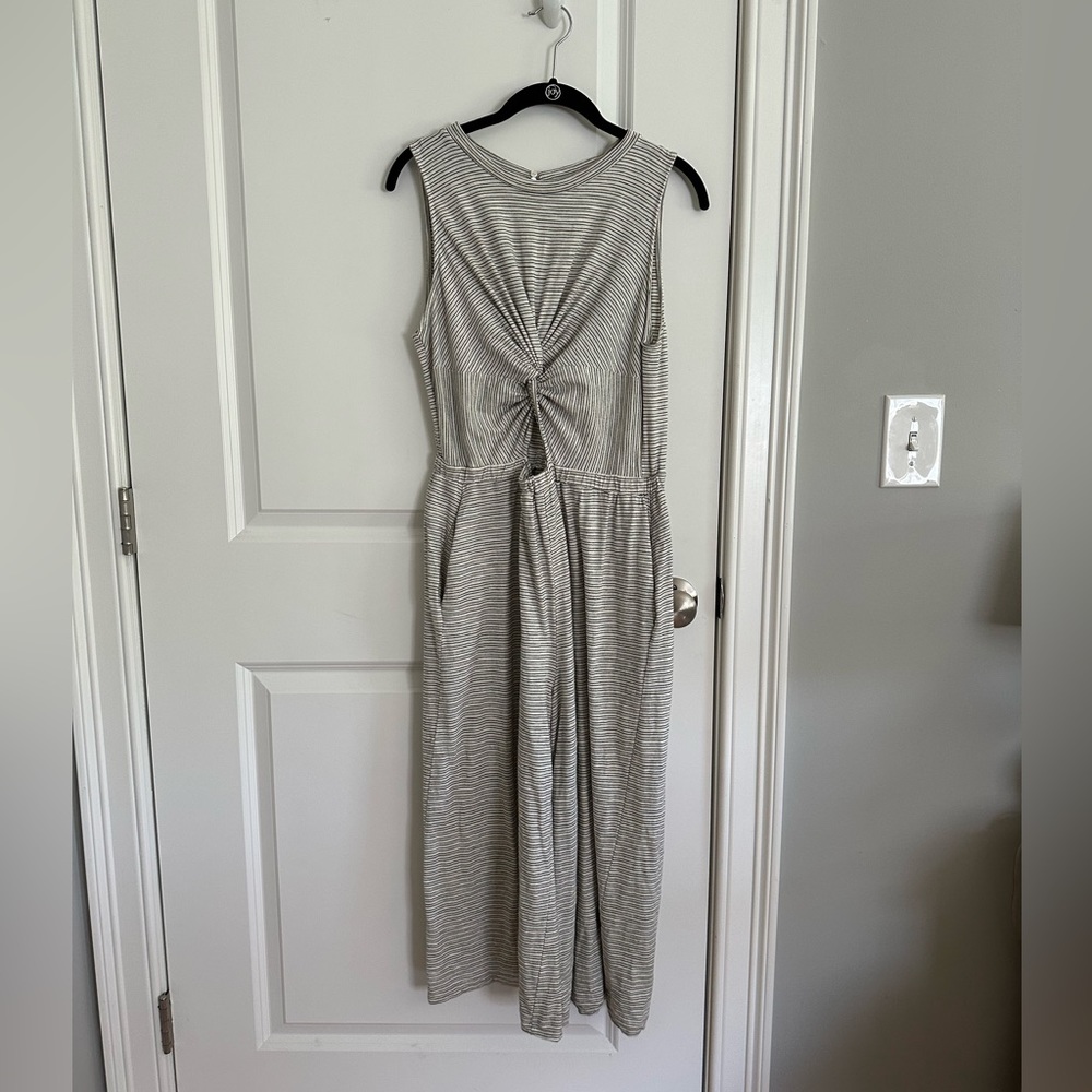 Lush Keyhole Jumpsuit ✨